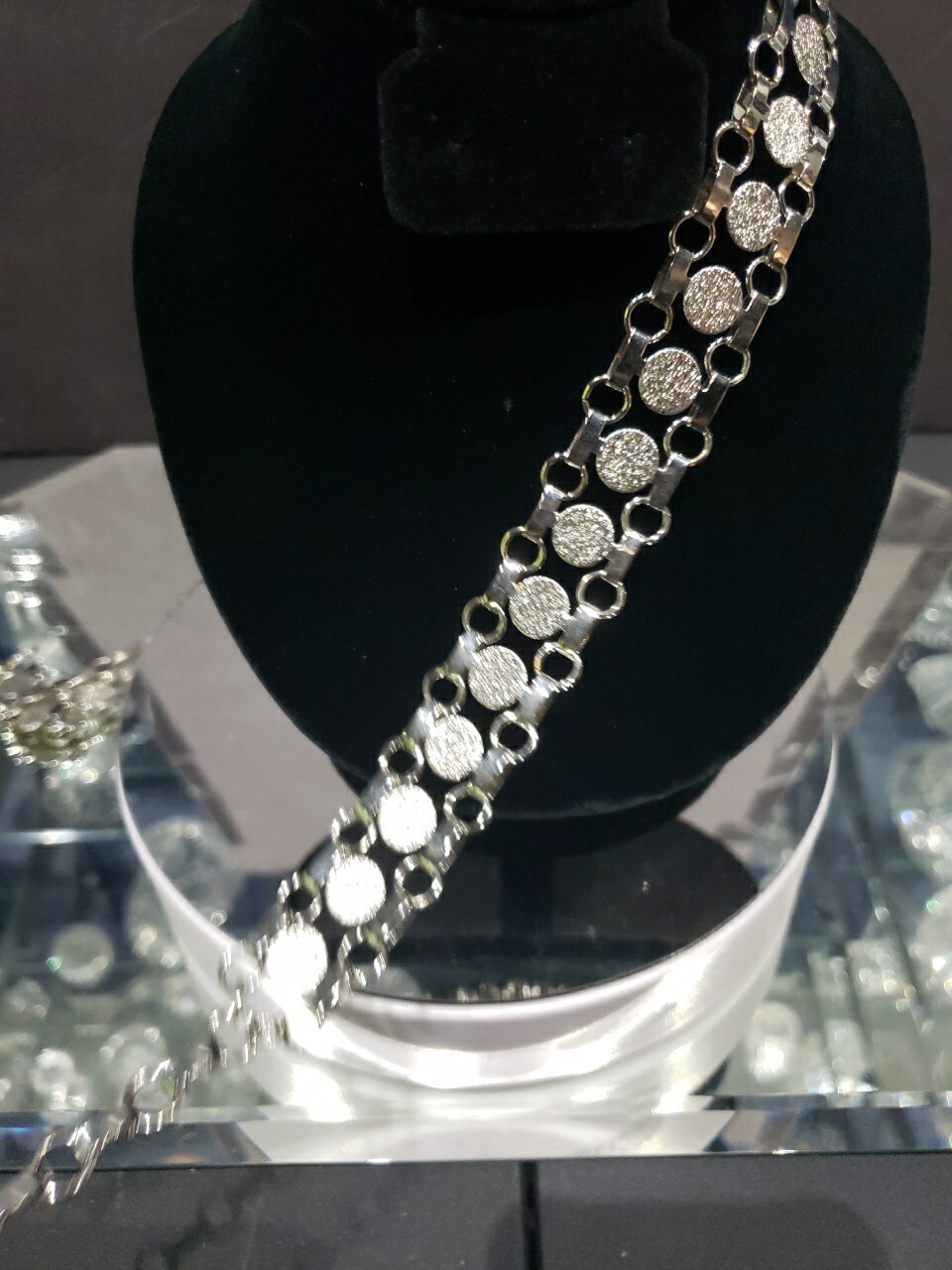 Adjustable Metal Link Belt Chain vtg 1970 Sarah Coventry silver disc coin