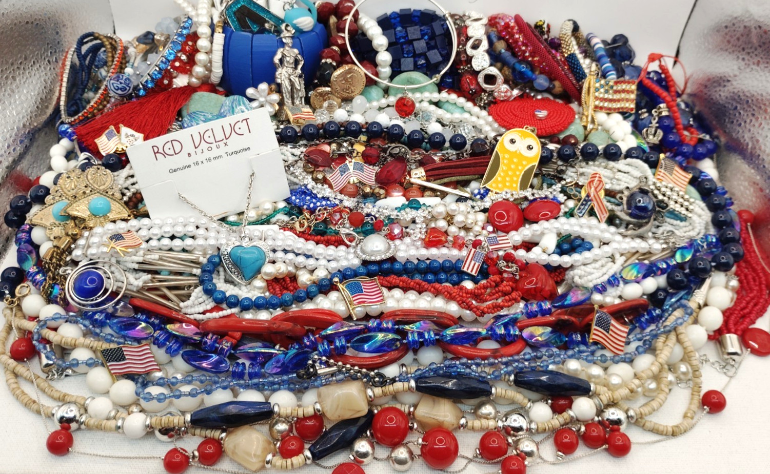 135 Vtg Wearable Pcs RED, WHITE & BLUE Patriotic Mixed Lot, FREE SHIP! Lot#681
