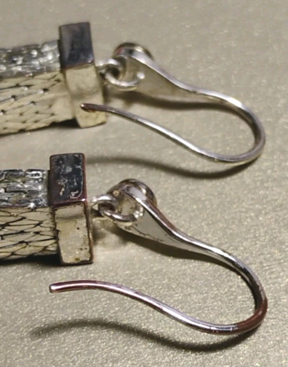 Designer HENRI BENDEL Dazzling 6″ Cascade Waterfall Silver Tone Earrings w/Bag!