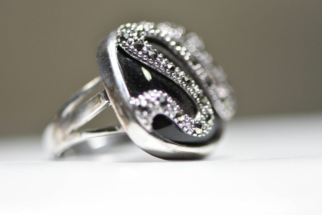 Snake ring onyx marcasites sterling silver women Size 6.75