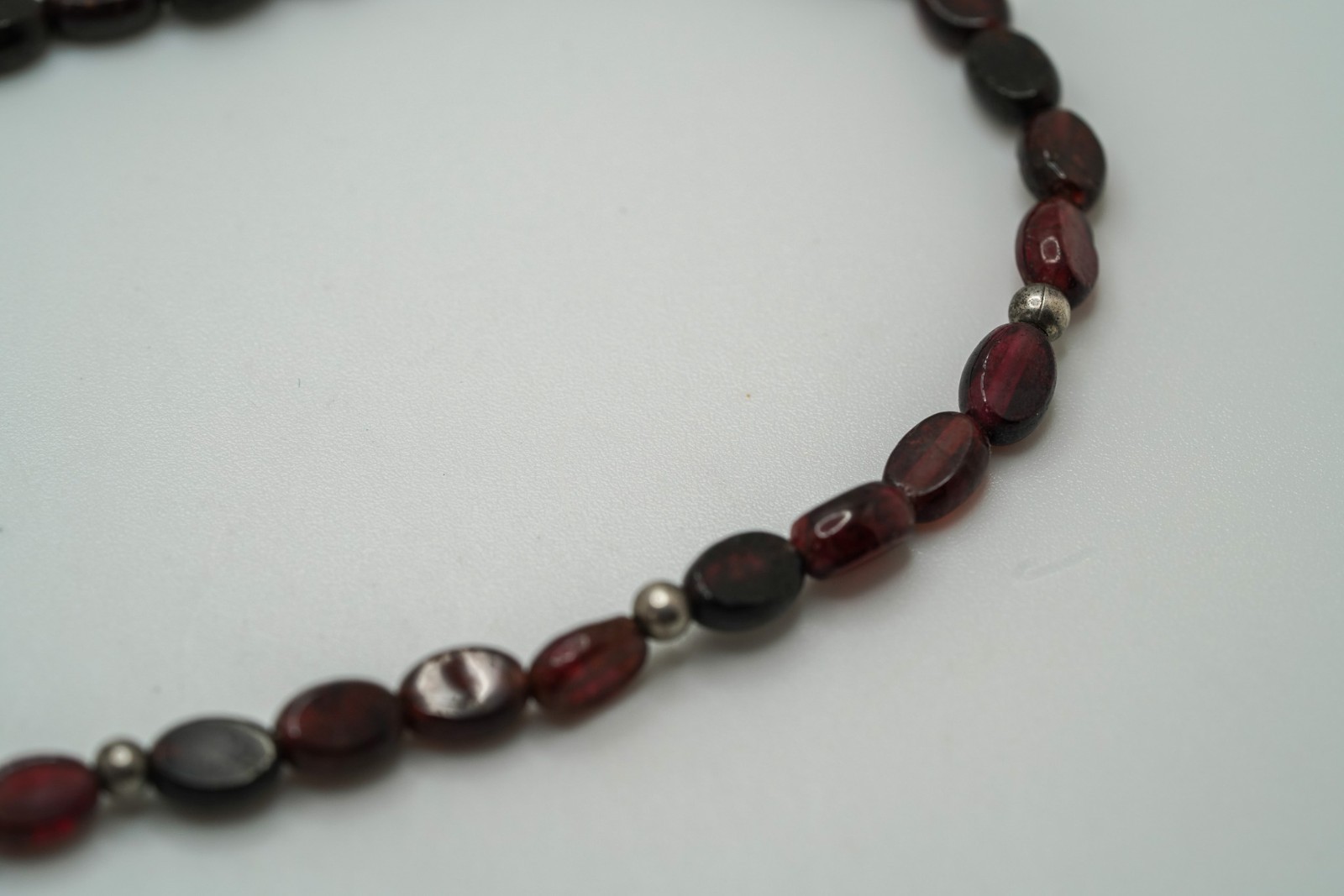 Vintage Boho Sterling Silver Garnet Bead Necklace 18″ x 5mm JB39