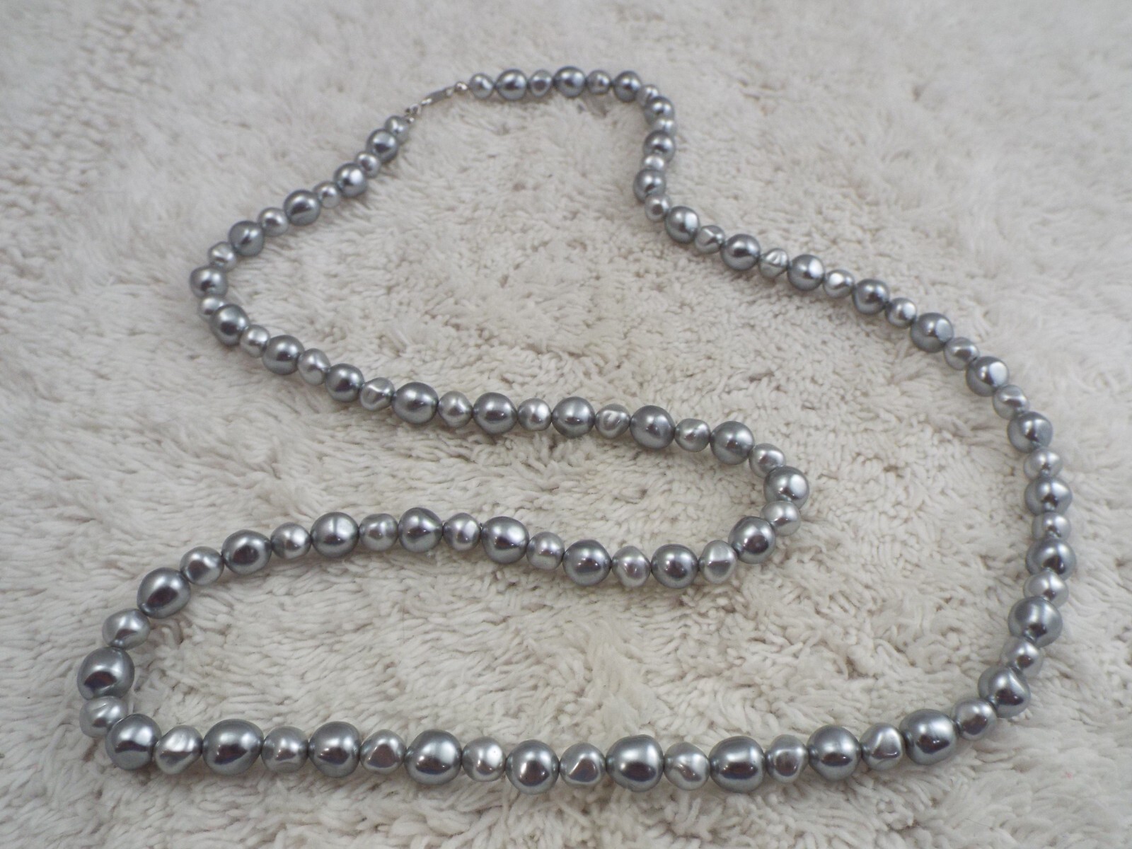 Gray Bead Necklace (A53)