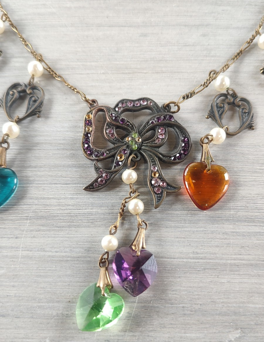 VTG GLASS WORKS STUDIO 30″ Enamel Rhinestone Crystal Heart Necklace w/15 Dangles