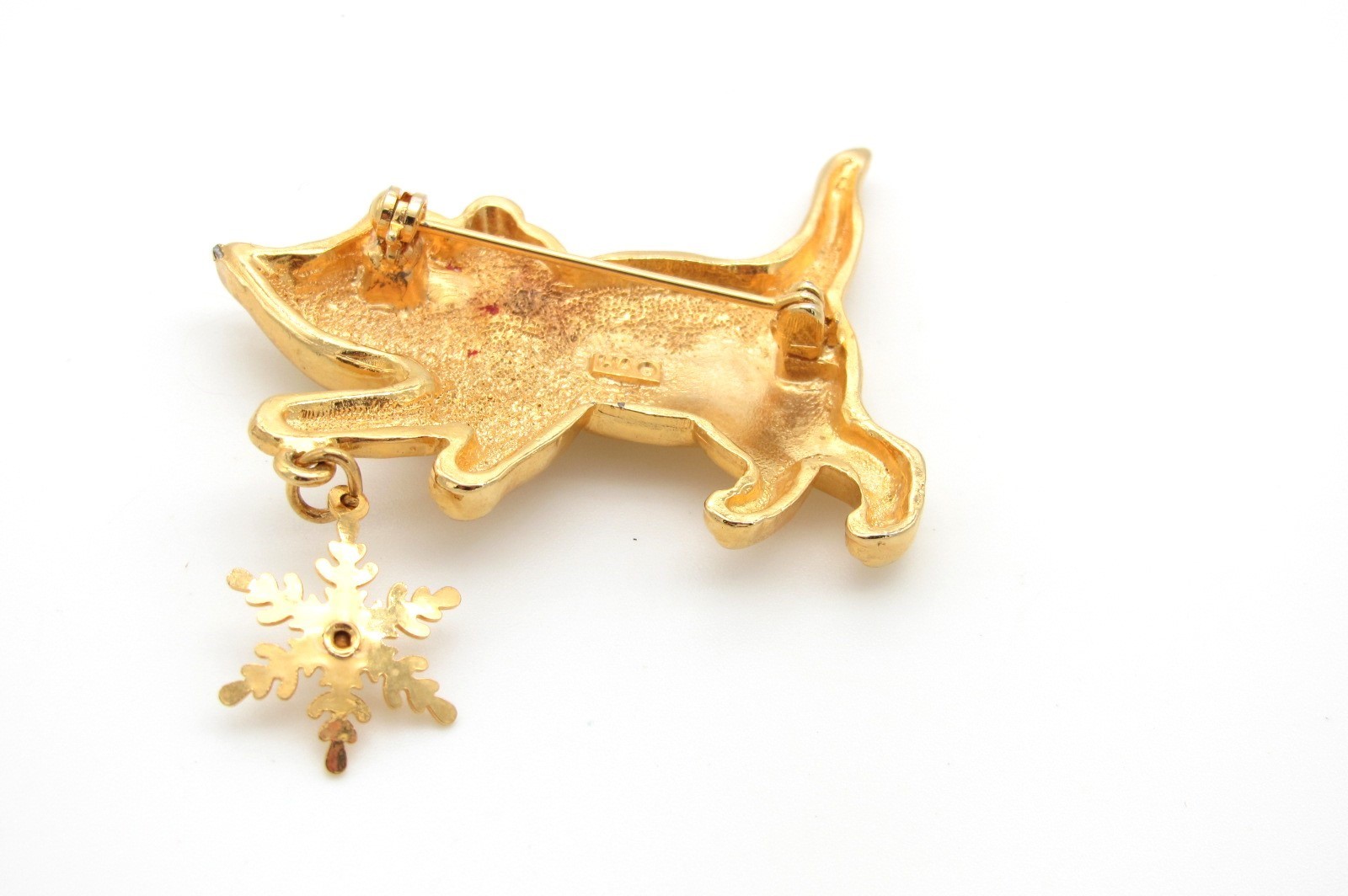Vtg Lia Gold Tone Christmas Cat Brooch w/Enamel, Snowflake Dangle & Rhinestone