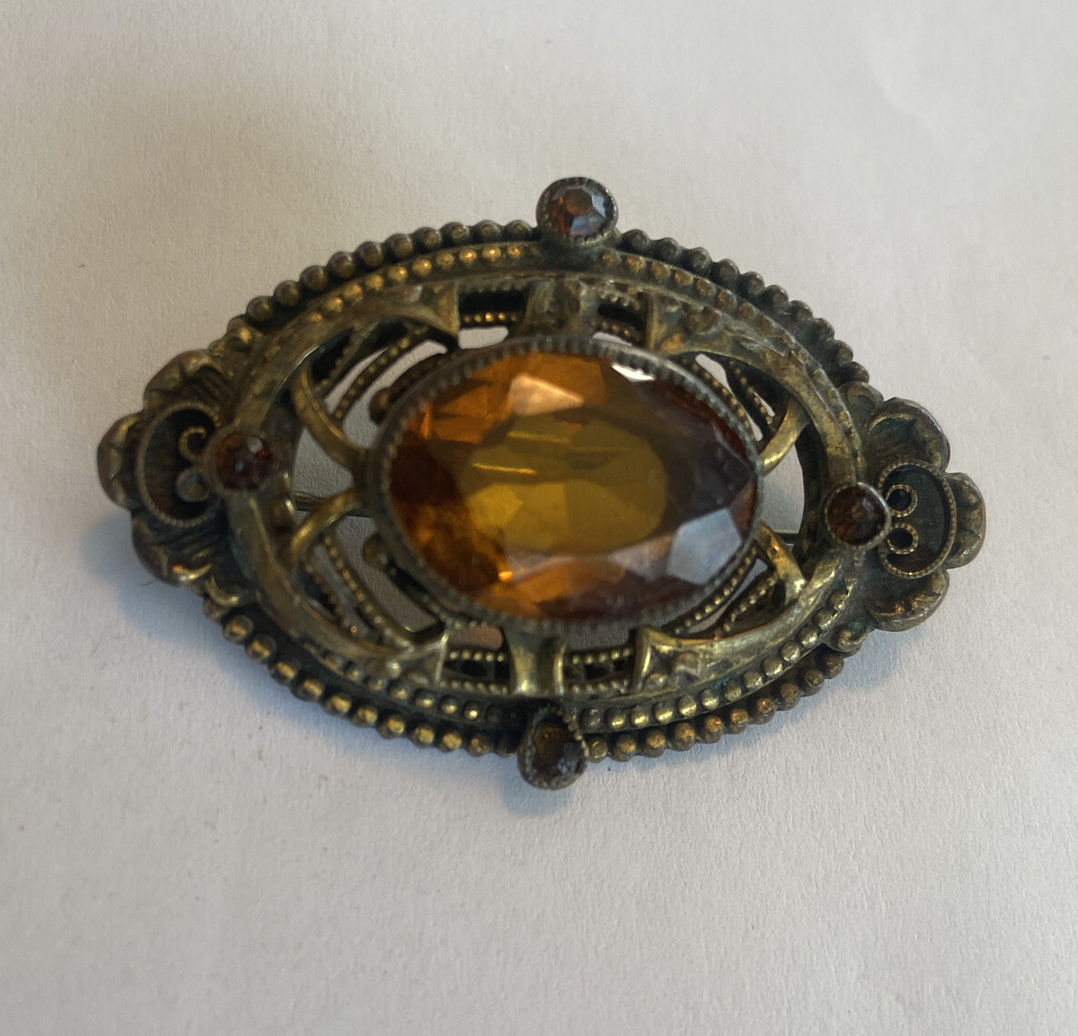 ANTIQUE VINTAGE ART DECO TOPAZ GLASS JEWELED BROOCH PIN almost 2″