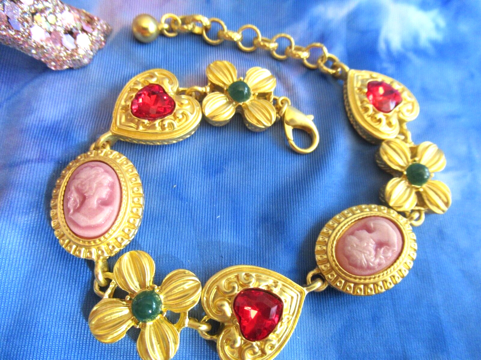 Matte Gold Tone Cameo Panel Link Bracelet Rhinestone Hearts Flowers Cabochon NEW