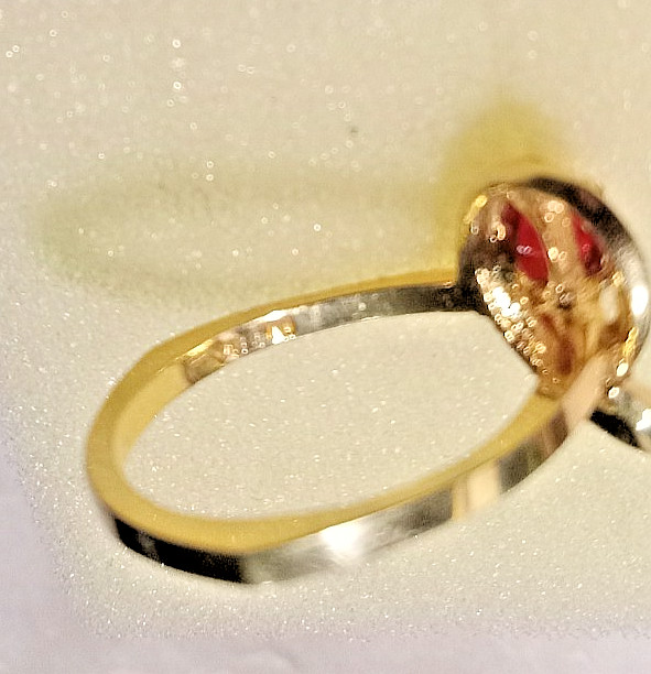 14K Yellow Gold Swirl Ribbon Bow Ring size 6.5 with Red stones 3.4 G Retro style