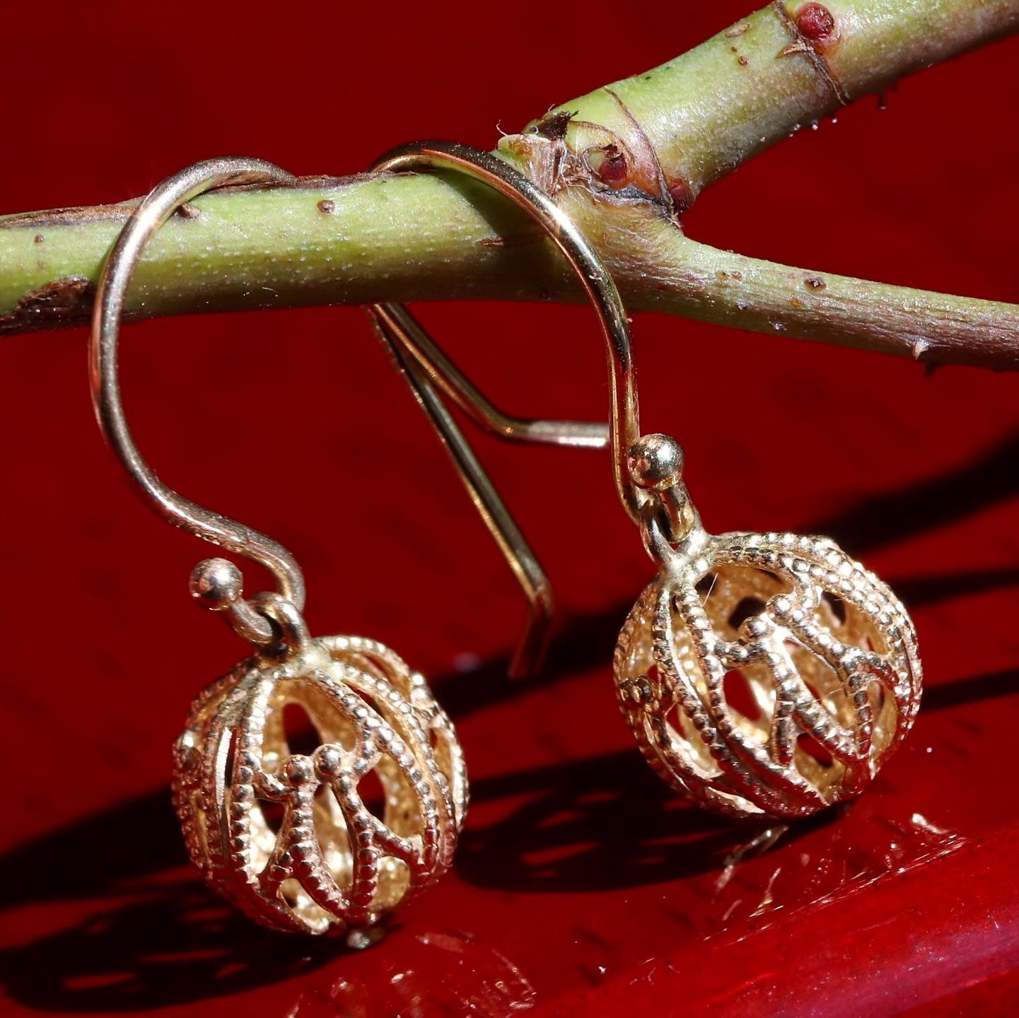 14k yellow gold earrings 7.5 mm gold ball 0.78″ dangle vintage 1.12gr N3686