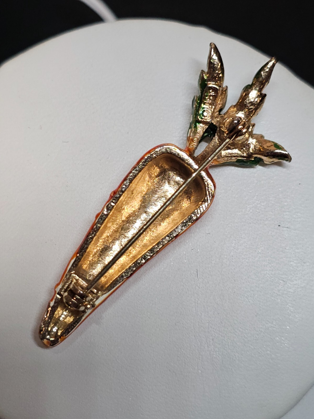 Vtg Signed ART Arthur Pepper Carrot Veggie Enamel Painted Brooch Pin Vegetable