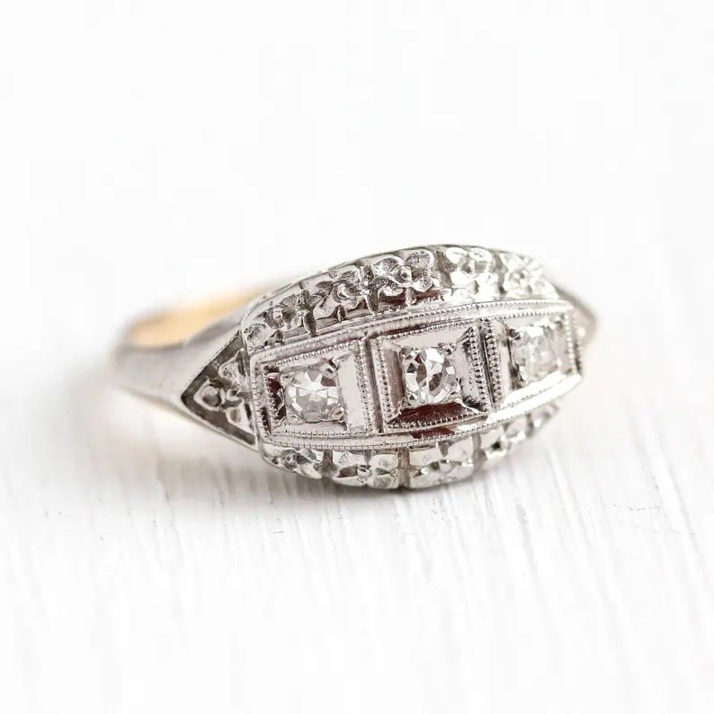 1940 Mid-Century Vintage Yellow & White Illusion Flower Engagement Princess Ring