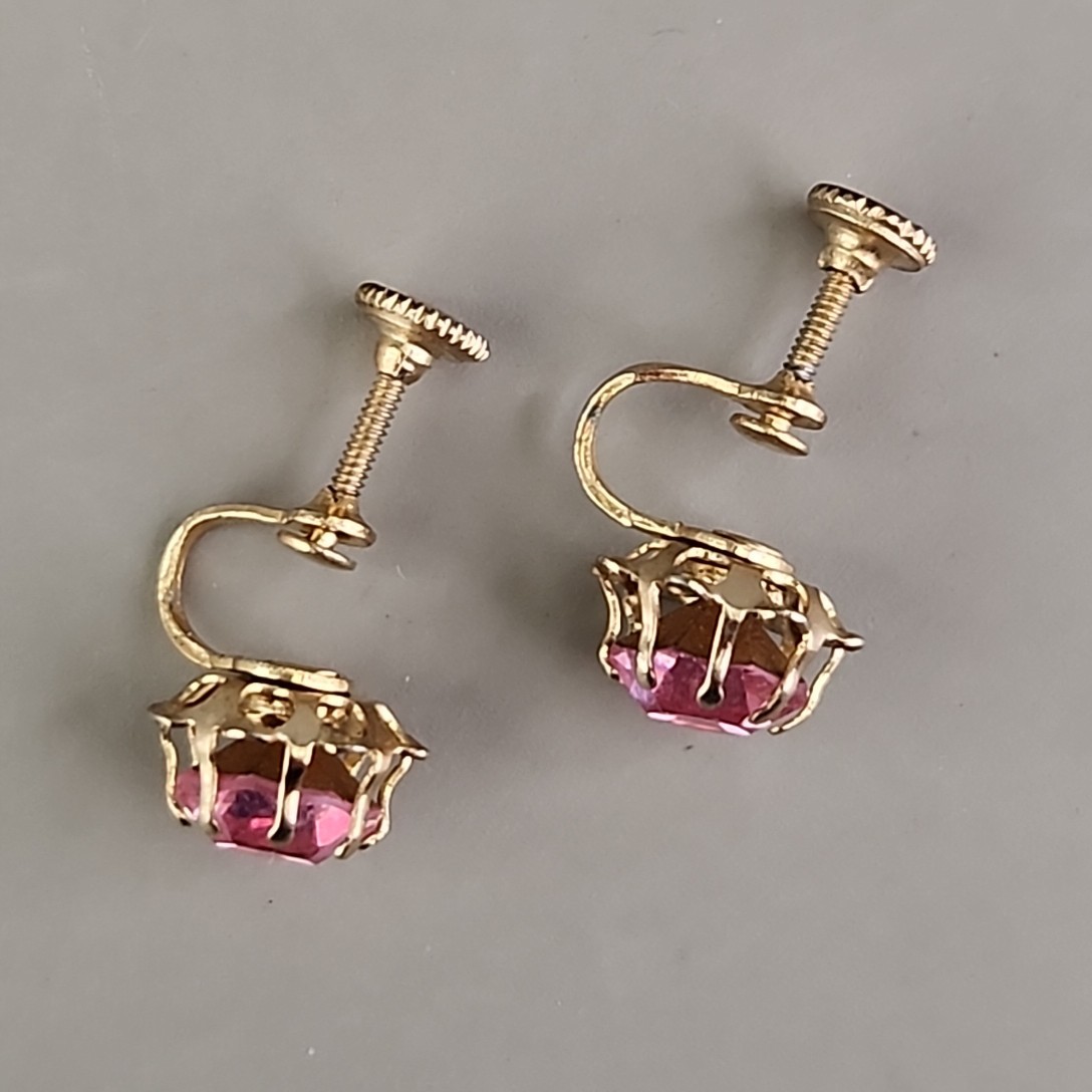 Vintage Rhinestone Screwback Earrings Pink Round Gold Tone 1cm