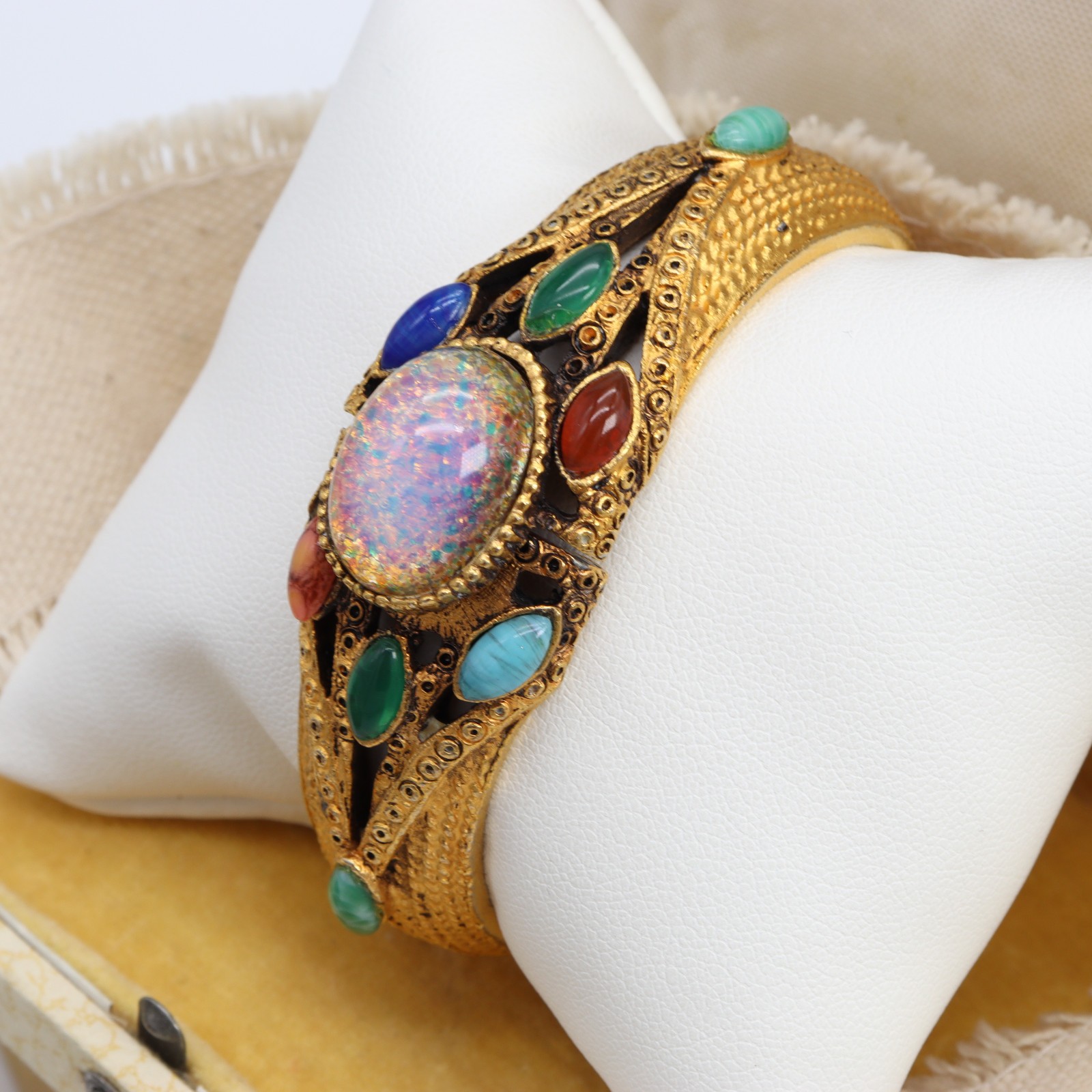 Vtg DESIRE Faux Opal Cabochon Clamper Bracelet Glass Gold Tone Hinged Pink Blue
