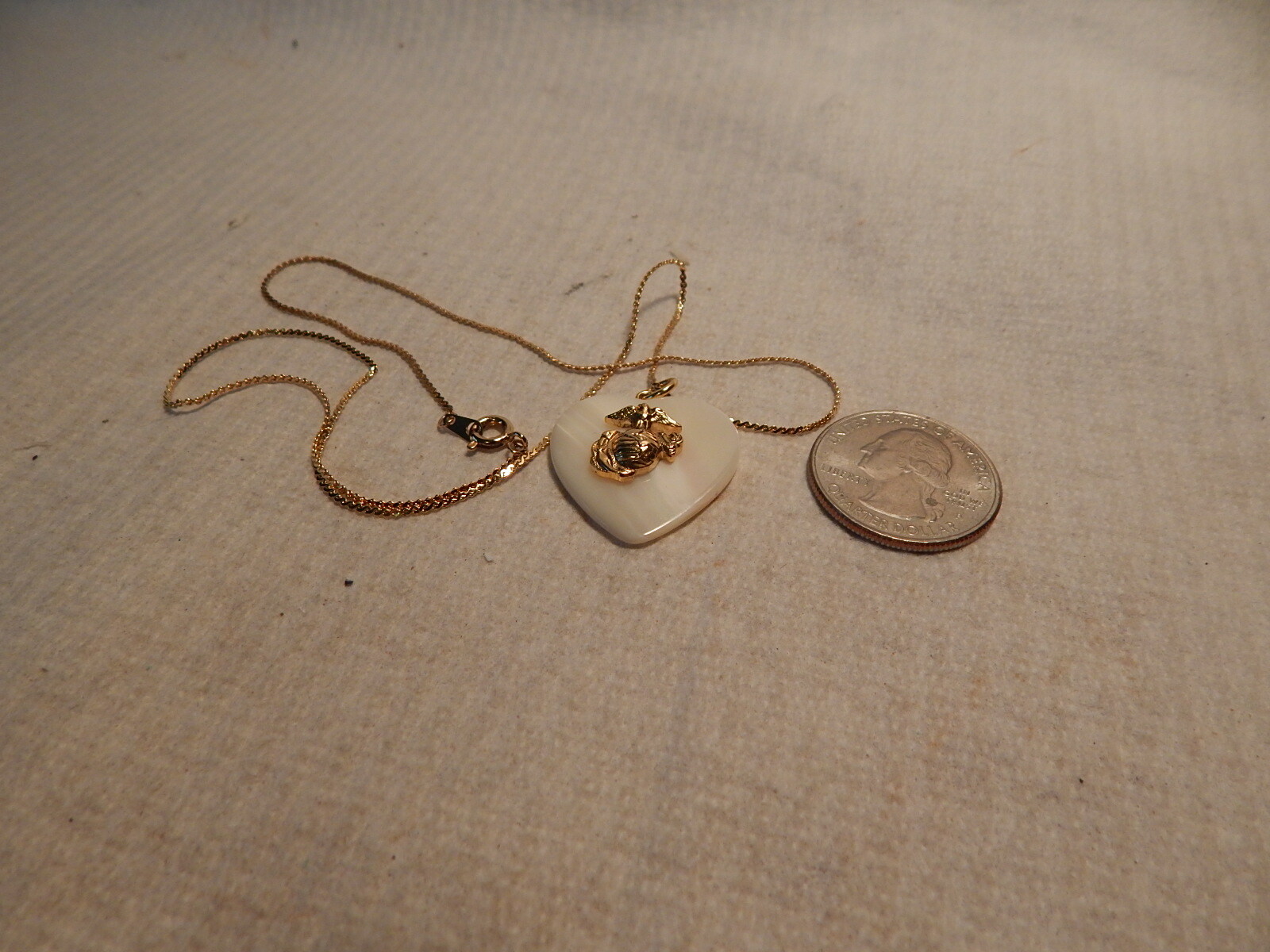 VTG 1970S TO 1990S UNITED STATES MARINES SWEATHEART NECKLACE GOLD TONE