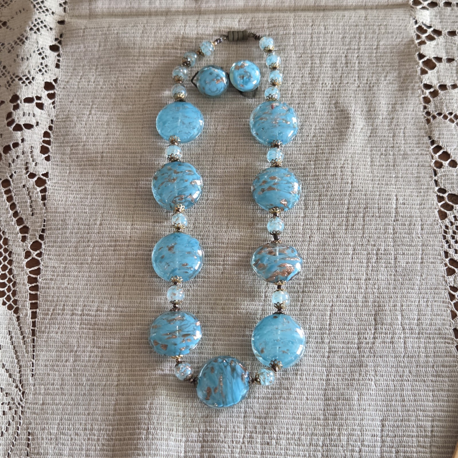 Vtg Light Blue Gold Foiled Venetian Art Glass Necklace & Clip-On Earrings Italy