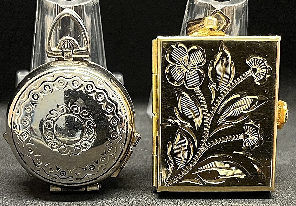 Vintage lot x2 locket photos “Coro” 4 photo way, Art Nouveau, amazing pieces