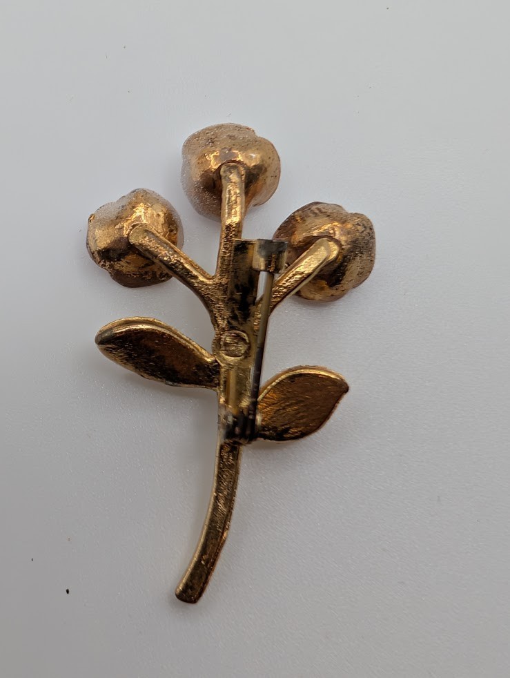 Vintage Gold Tone Flower Brooch/Pin w/Purple/Pink/White Flowers – 1.5″ Tall