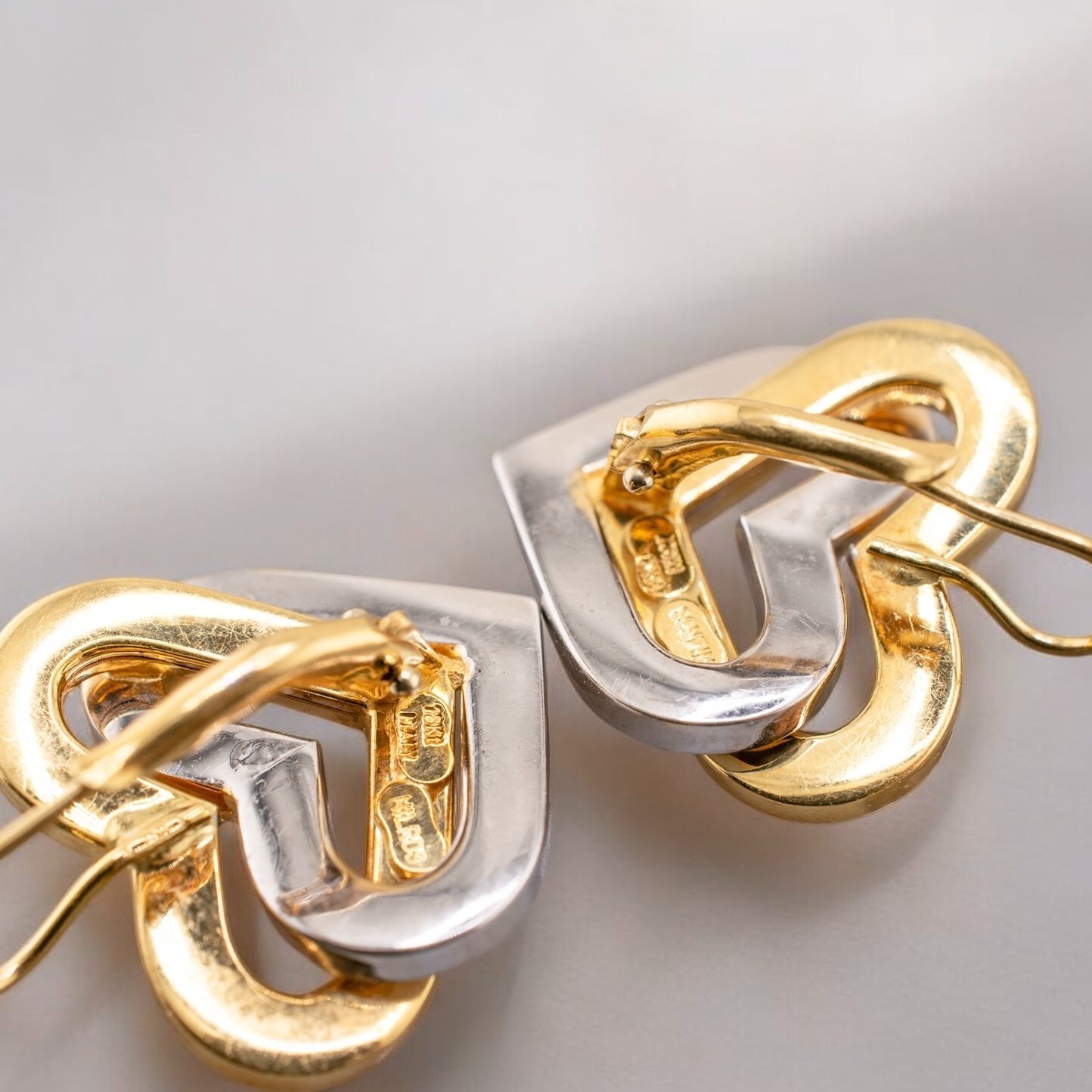 Vintage 18 Karat Two-Tone Overlapping Double Heart Leverback Earrings 1 inch