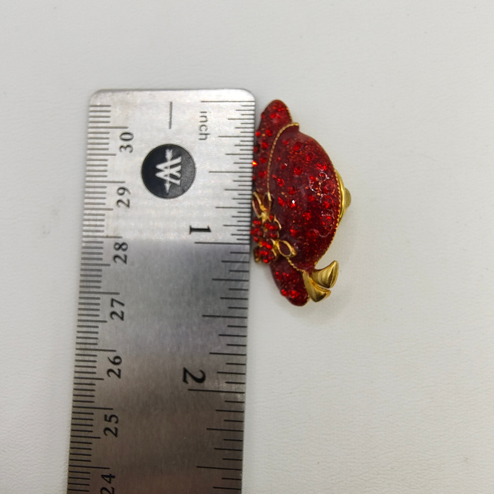 Vintage Red Hat Society Lapel Pin Brooch Enamel Rhinestone Gold Tone 1.5″