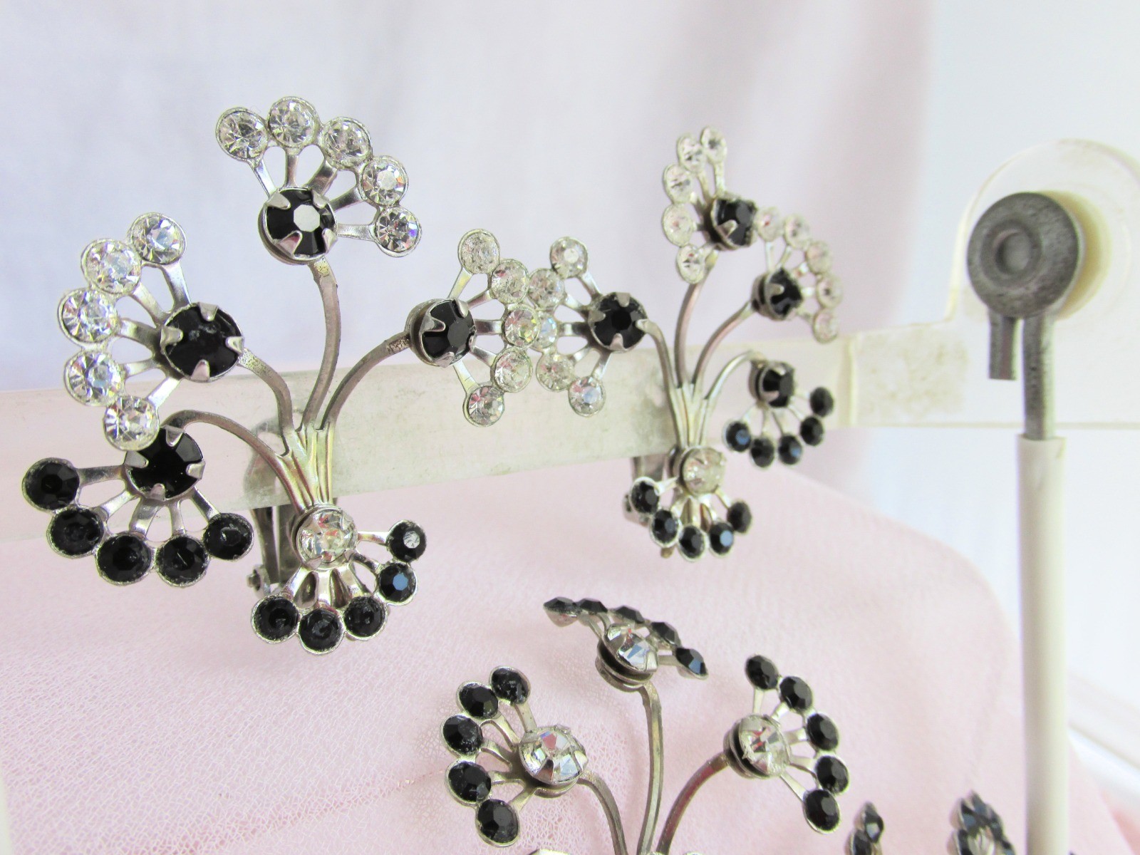 Vintage Explosion of Black & Clear Rhinestones 3.5″ Pin Earring Set Tiered 3D