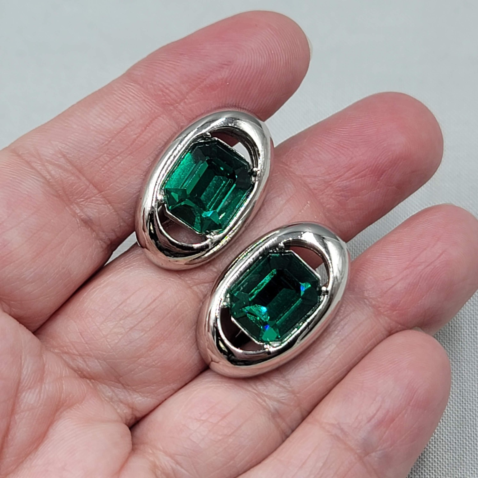 Vintage Swank Mens Cufflinks Green Rhinestone Silver tone Oval 1″