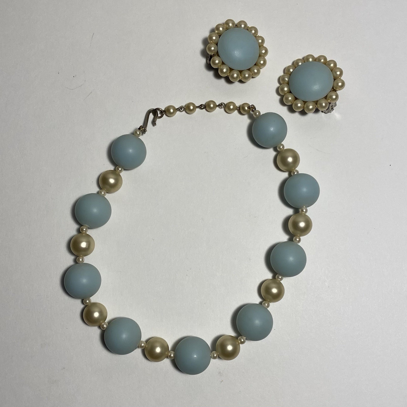 Vintage Elegant Blue and Faux Pearl Beaded Jewelry Set