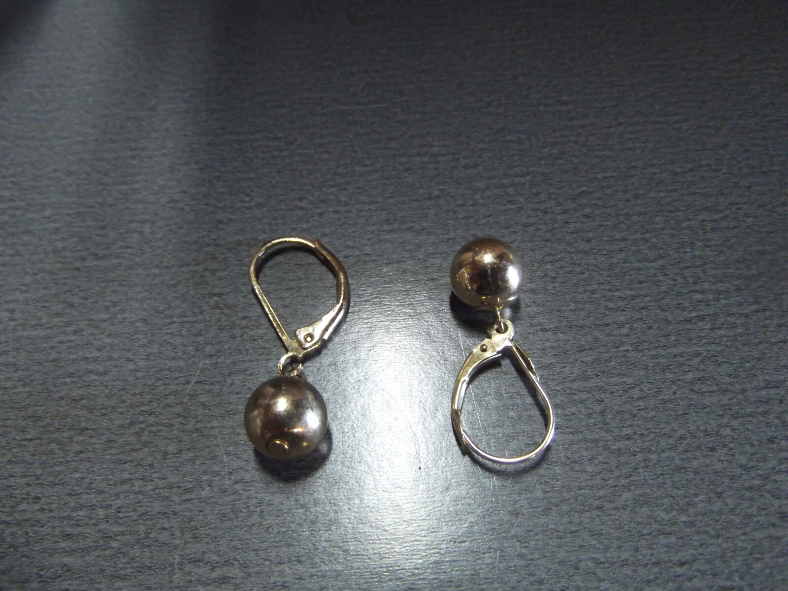 1 Pair Old 1/4″in Gold Tone Pearl Hoop Clasp Dangle Earrings