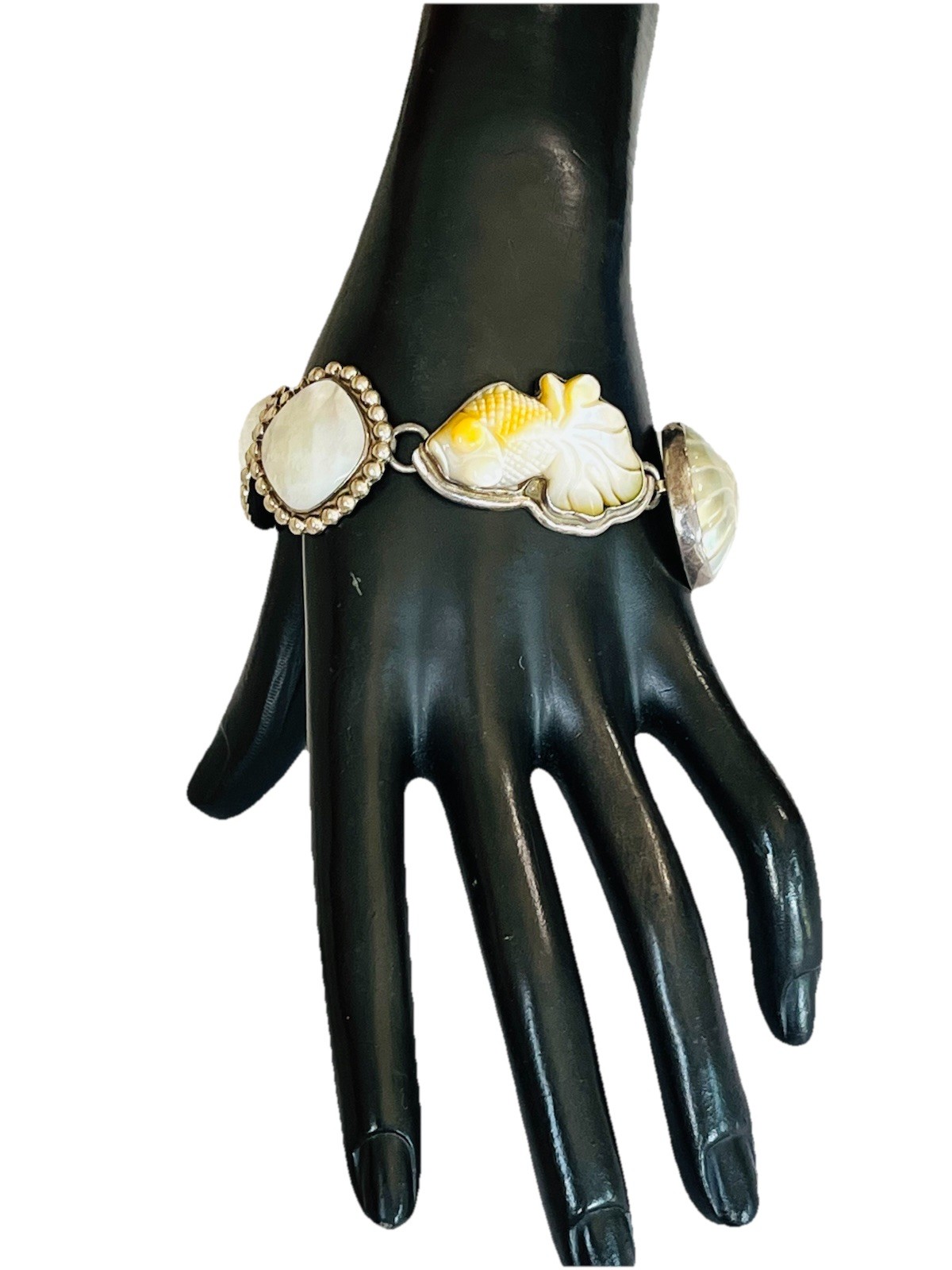 Vintage Sterling Silver AMY KAHN RUSSELL Mother Of Pearl Carved Fish Bracelet