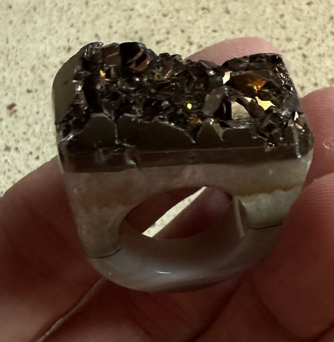 Vintage Druzy Carved Rock Quartz Crystal Marbled Tan Purple Ring Size 6.5