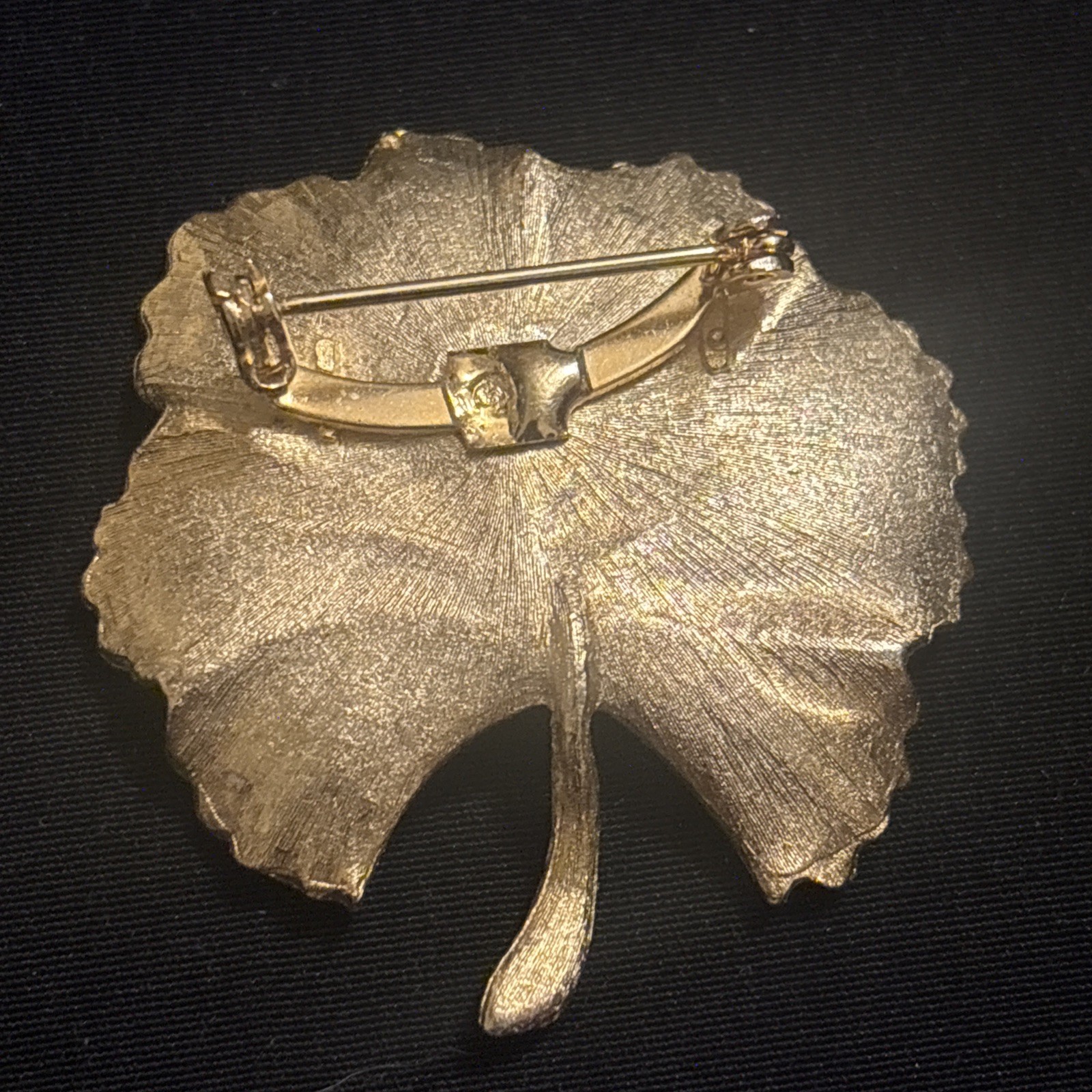 Vintage Leaf Shaped Brooch – Gold Toned Costume Jewelry
