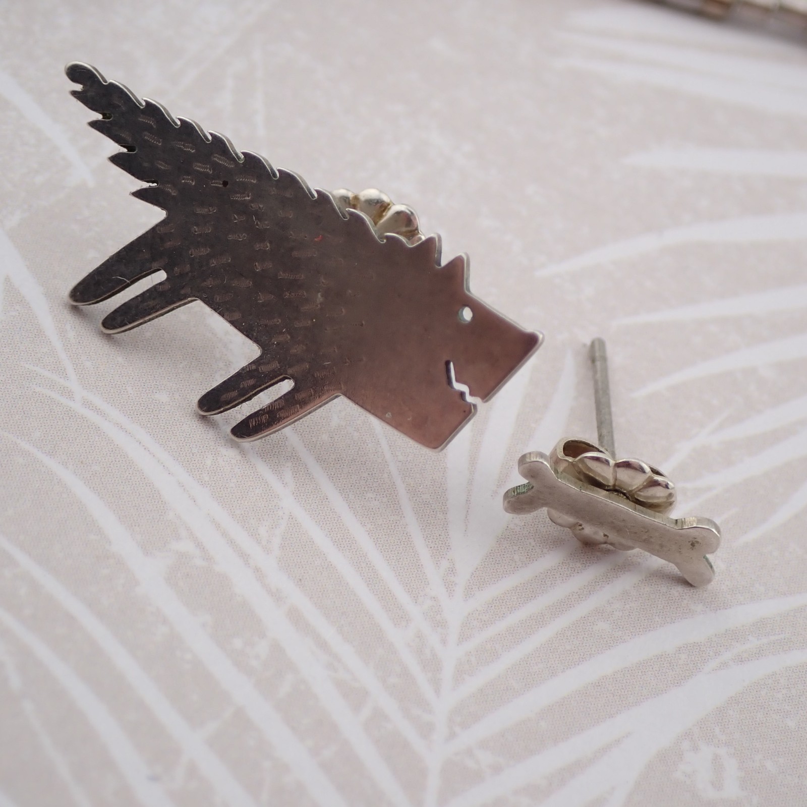 Roberta Williamson Artisan Petie Dog Bone Sterling Silver Earrings Necklace Set