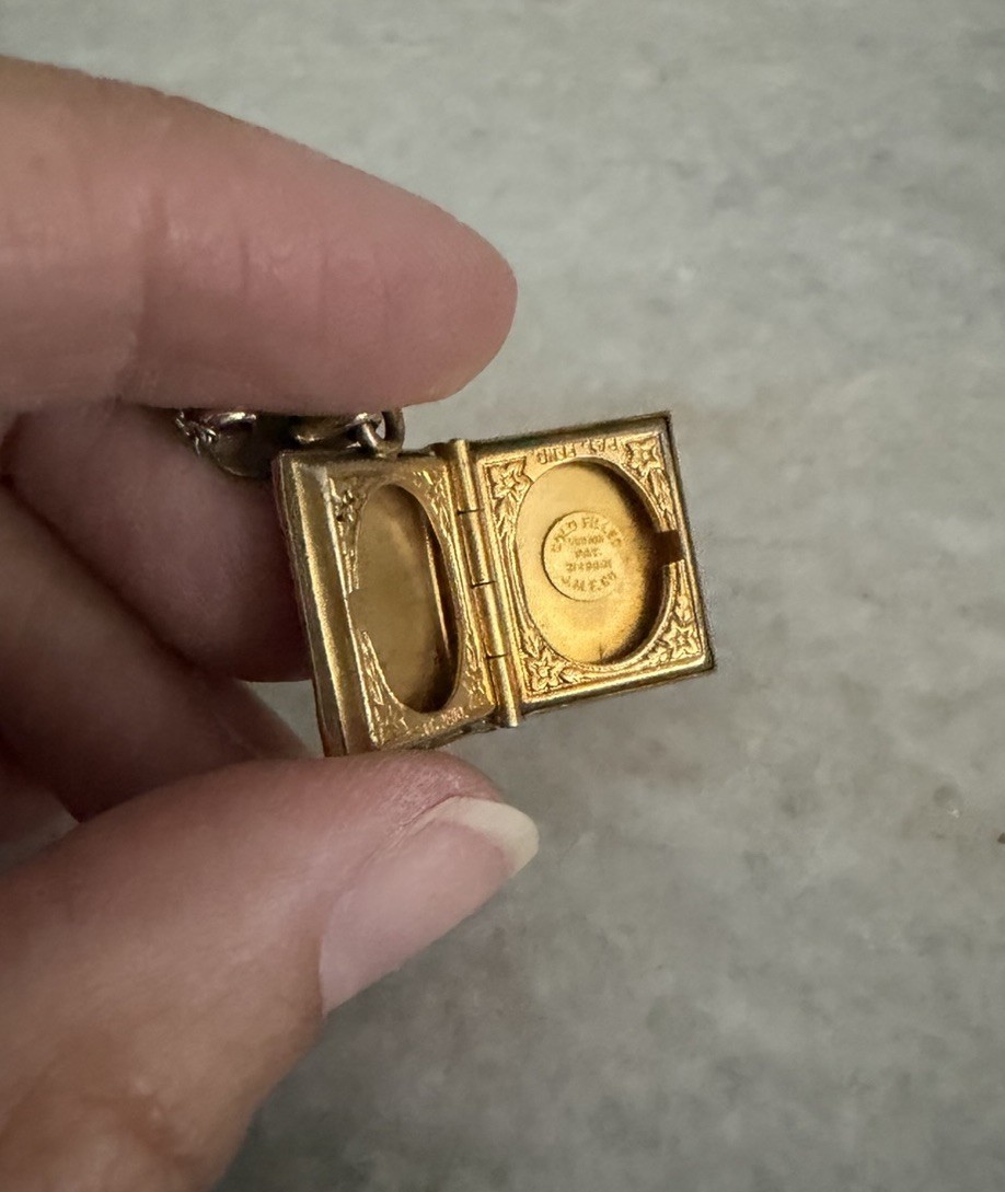 Vintage Victorian Gold Filled Locket Book Pendant JMF &Co Necklace Chain 20.50”