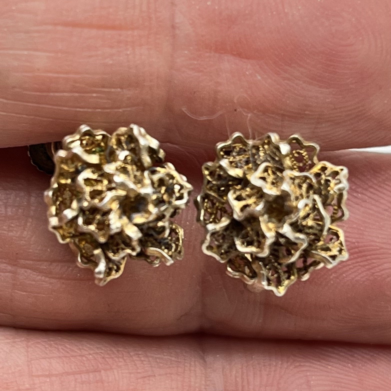 Vintage Sterling Silver Earrings Brutalist Flower Screwbacks Gold Washed 5 Grams