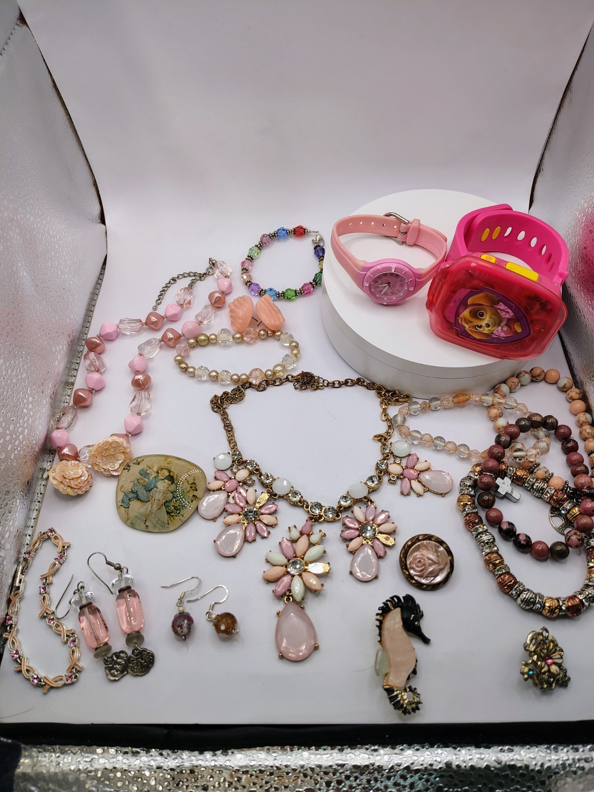 S547 Vtg Pink Jewelry Lot Avon Bracelet Seahorse Brooch Necklace Cross