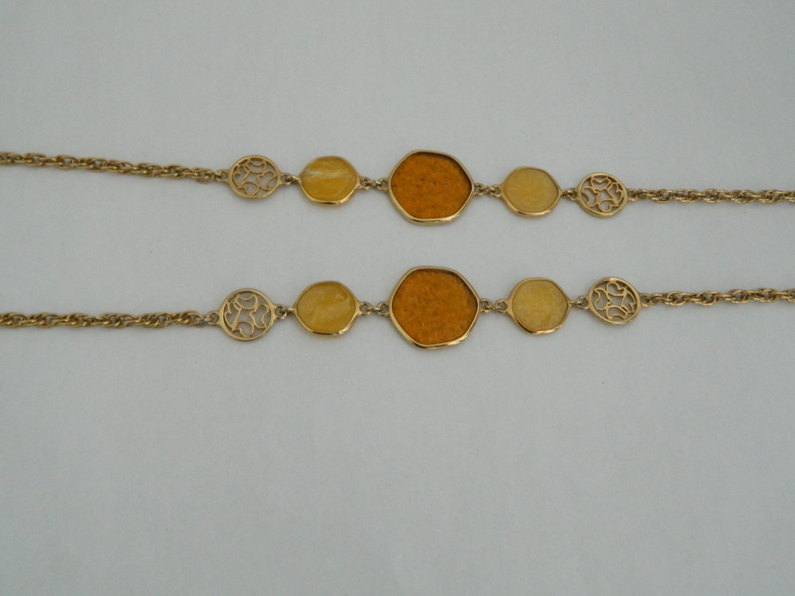 Vintage Sarah Coventry Honey & Amber Shade Discs Gold Tone Necklace