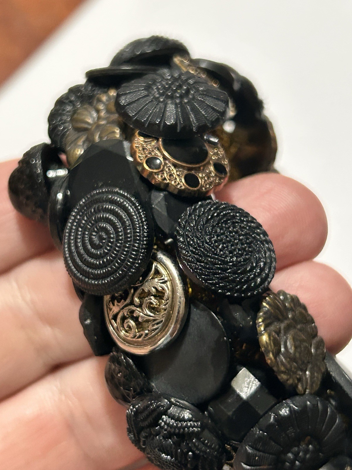 VTG 70s Mid-Century Buttons Treasure Bracelet Crochet Black/Gold Victorian Style