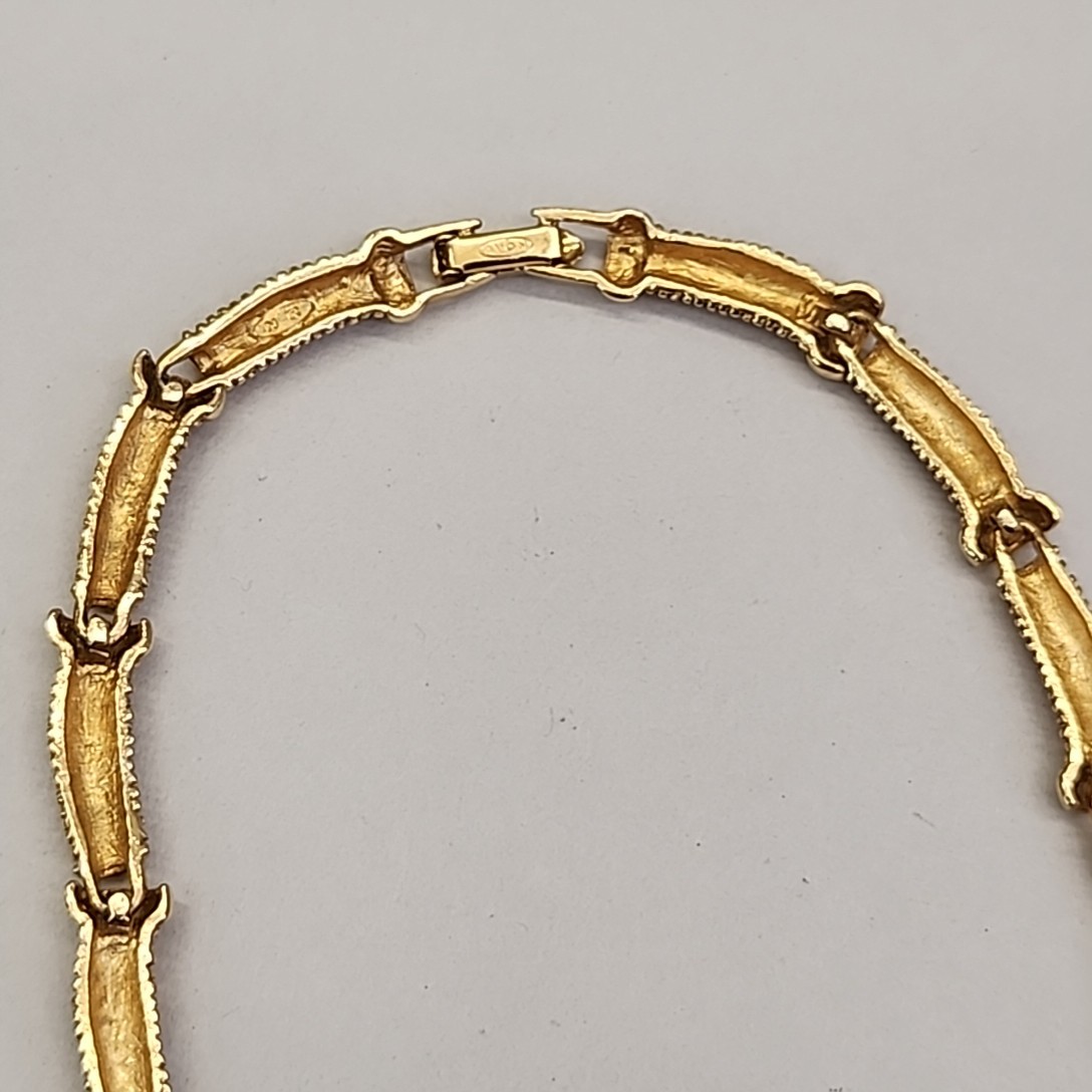 Vintage Avon Necklace Choker Pebbled Gold Tone Links 16.5″