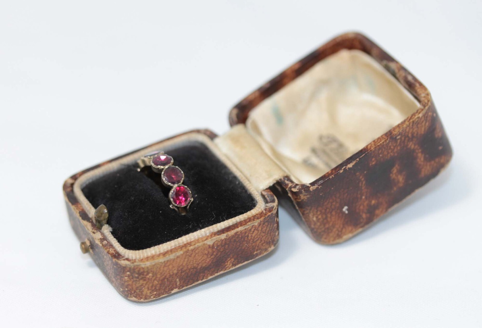 PRETTIEST GEORGIAN 9CT GOLD FIVE GARNET HALF HOOP RING in AMAZING CONDITION