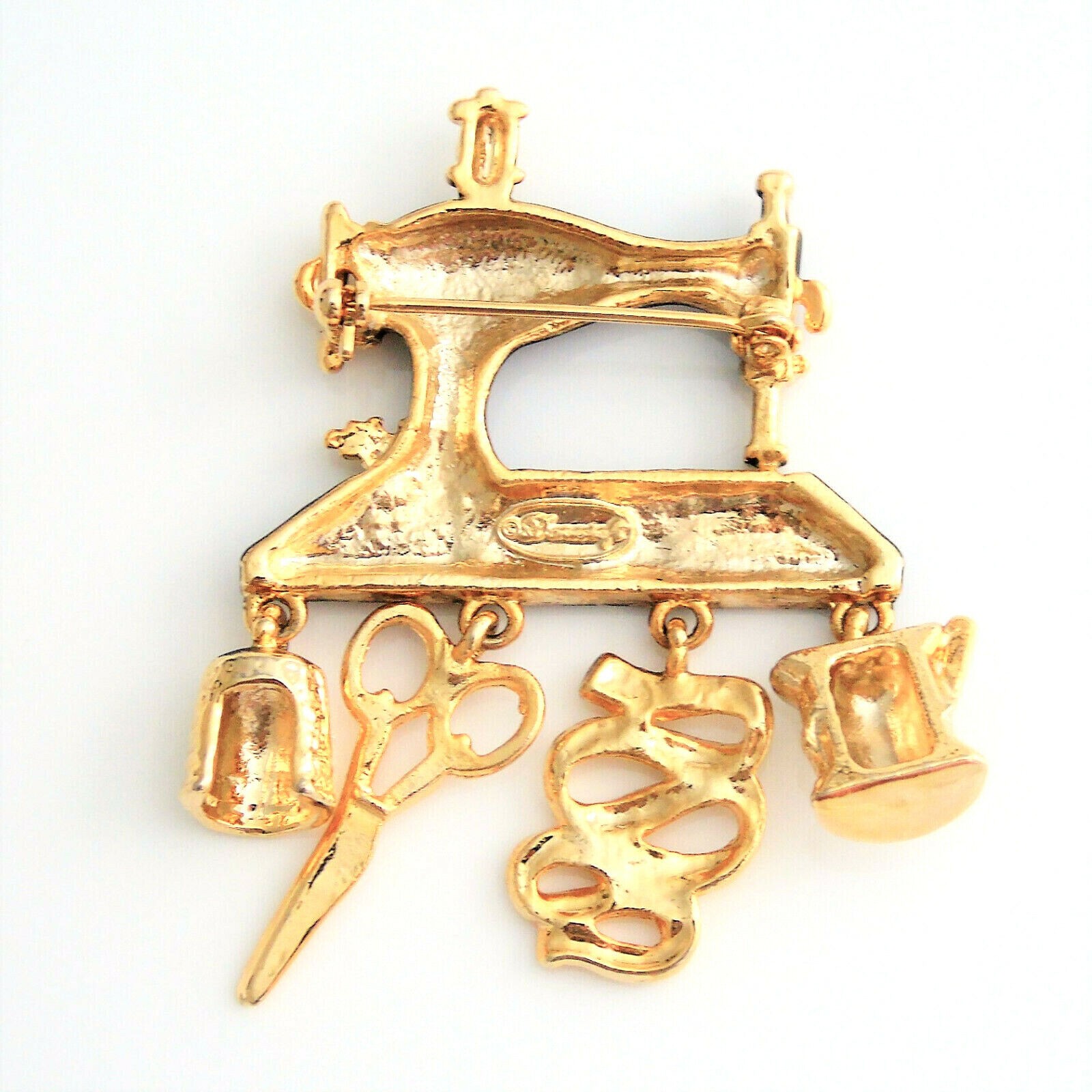 Danecraft Sewing Machine Brooch Pin Scissors Tape Measure Thread Needle Thimble