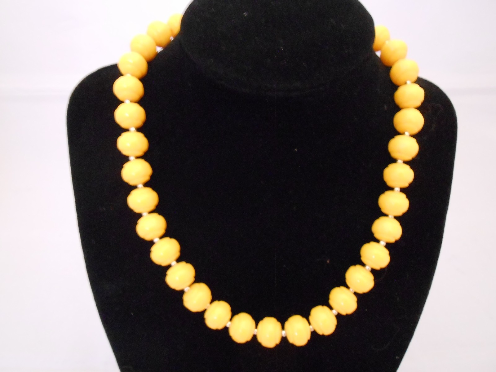 Vintage Yellow Round Beaded Necklace, Barrel Screw Clasp, Women/Jewelry