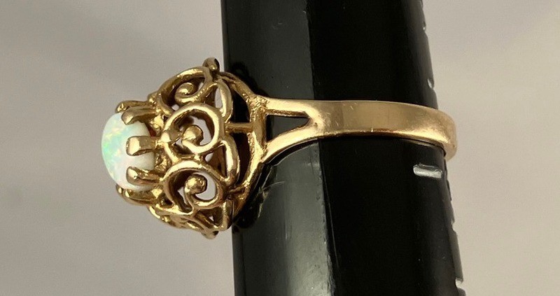 Vtg 14k Yellow Gold Opal Filigree Ring Size 6, 2.6 Grams, Raised Setting OOAK!