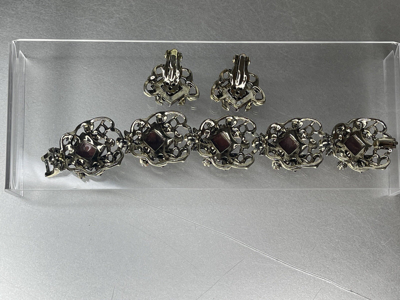 VTG Chunky Clasp Bracelet Statement Jeweled Maroon & Matching Clip Earrings Glam