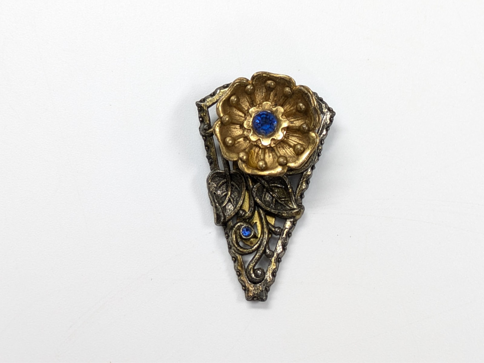 Vintage Openwork Gold & Silver Tone Floral Dress Fur Clip Blue Paste Rhinestones