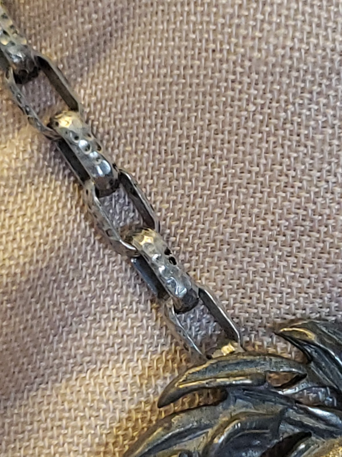 Vintage Articulated 3.5″ Sitting Lion Silver Tone Pendant 20″ Thick Chain LEO