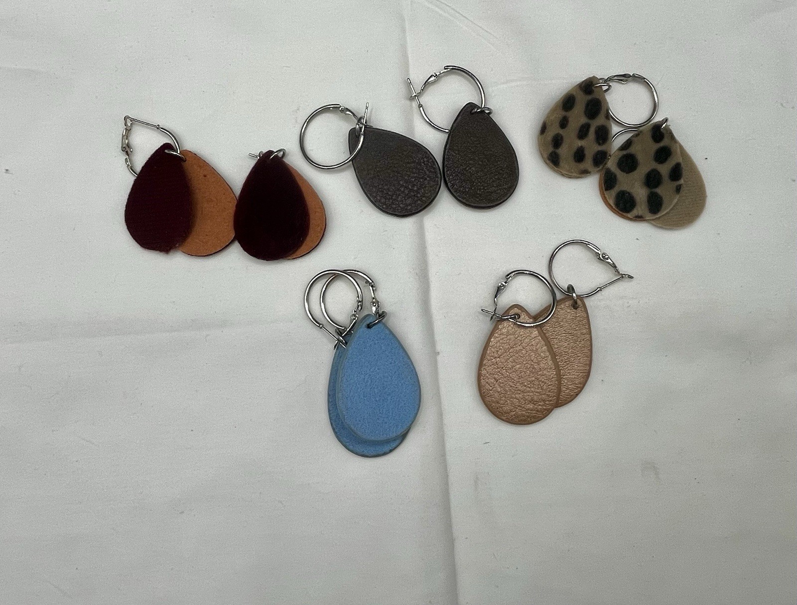 VTG-modern Fashion Drop Earrings Multi Designs Materials Wear Resell 46pr. Lot