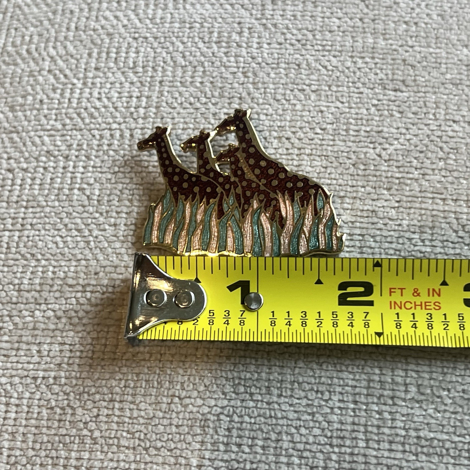 Cute Safari Giraffe Herd Brooch Pin Cloisonne/Enamel 2″ x 1.5″