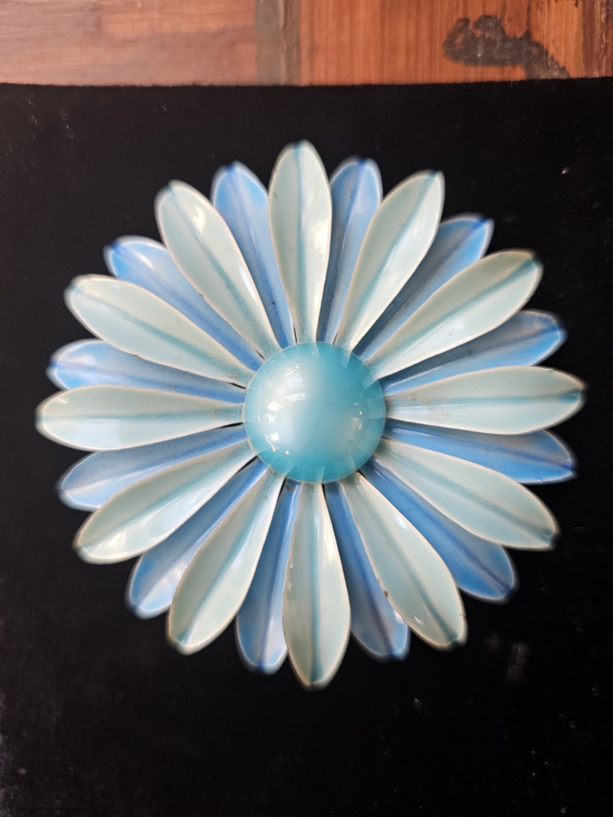 Mcm 3″ Brooch Blue Metal Enamel Flower Retro Daisy 3D Petals Statement Hippy
