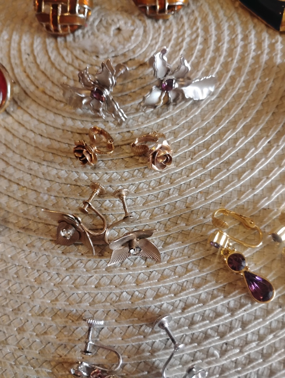 Vintage Lot Of 18 Vintage Pairs Of Clipon Earrings