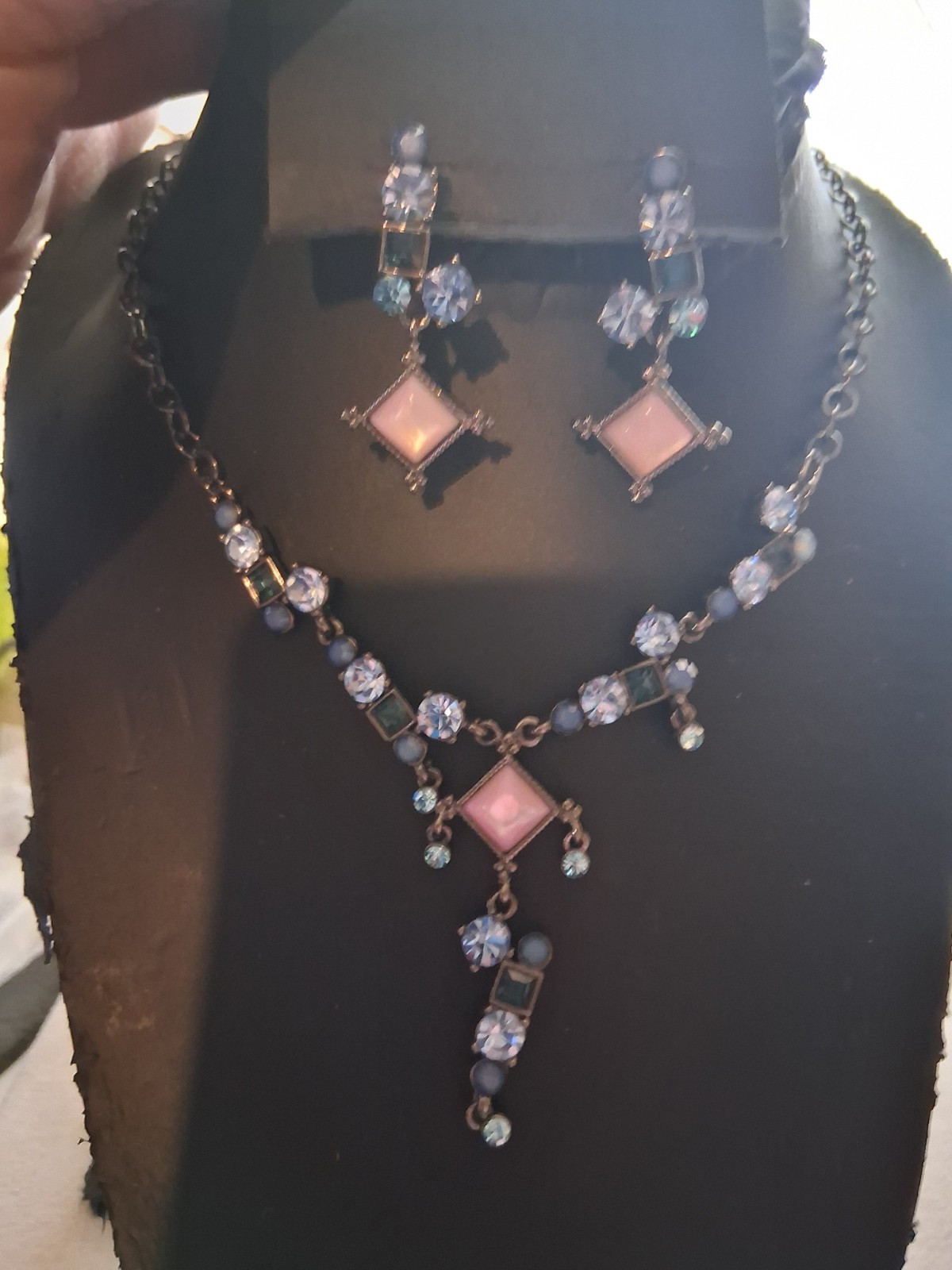 90’s pink moonglow & blue crystal festoon style necklace & dangle drop earrings