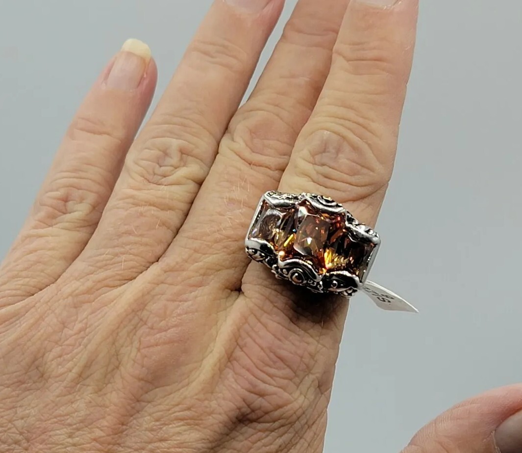 Vtg Ring Sz 7 Lg Topaz Citrine Amber Cubic Zirconia Statement Fashion Jewelry