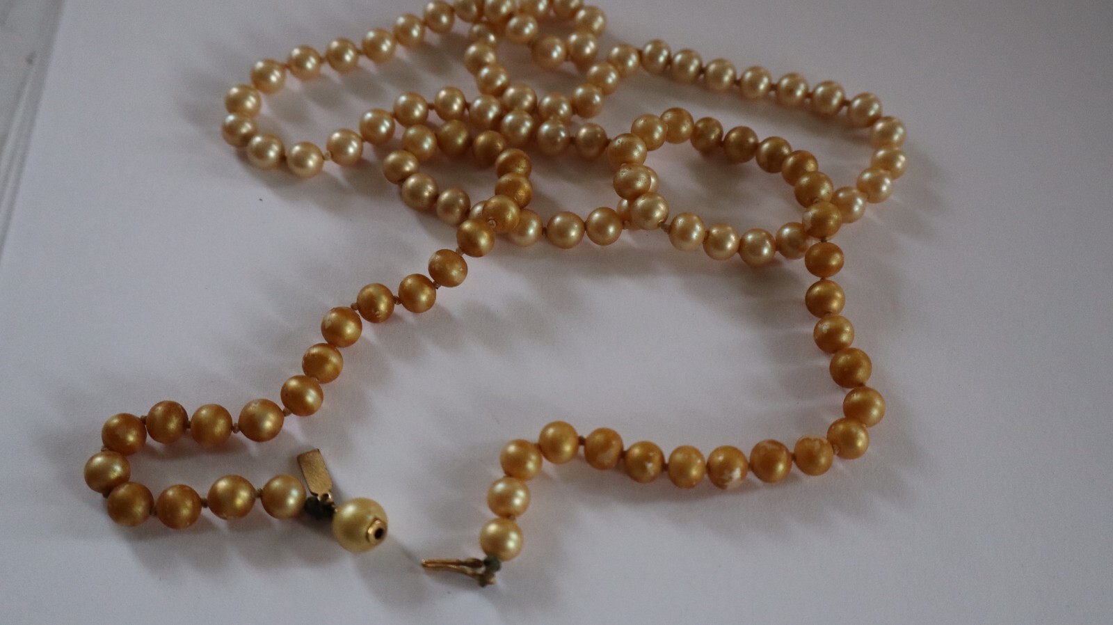 Vintage PEARL NECKLACE STORAGE AUCTION FIND LOT 13 MARVELLA K